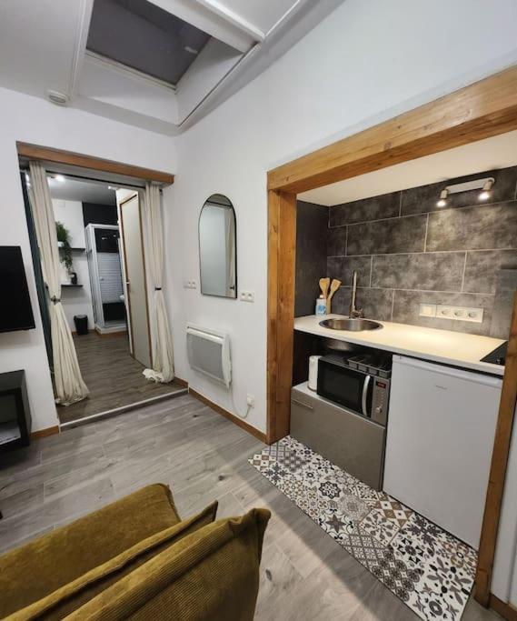 La Petite Loge De L'Ile Apartment น็องต์ ภายนอก รูปภาพ