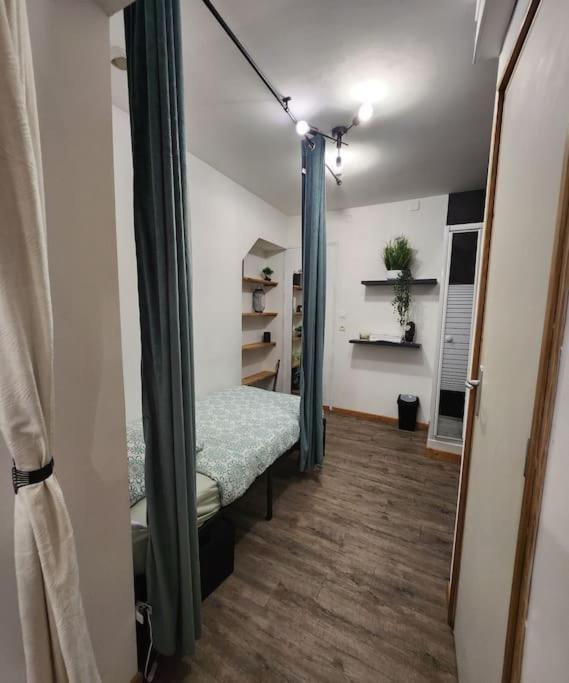 La Petite Loge De L'Ile Apartment น็องต์ ภายนอก รูปภาพ